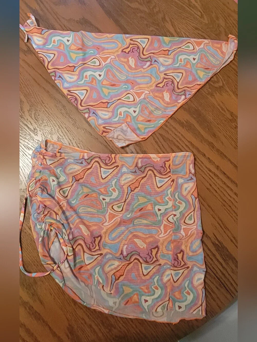 4-Piece Women's Abstract Print Bikini Swimsuit Set with Swim Skirt & Matching He